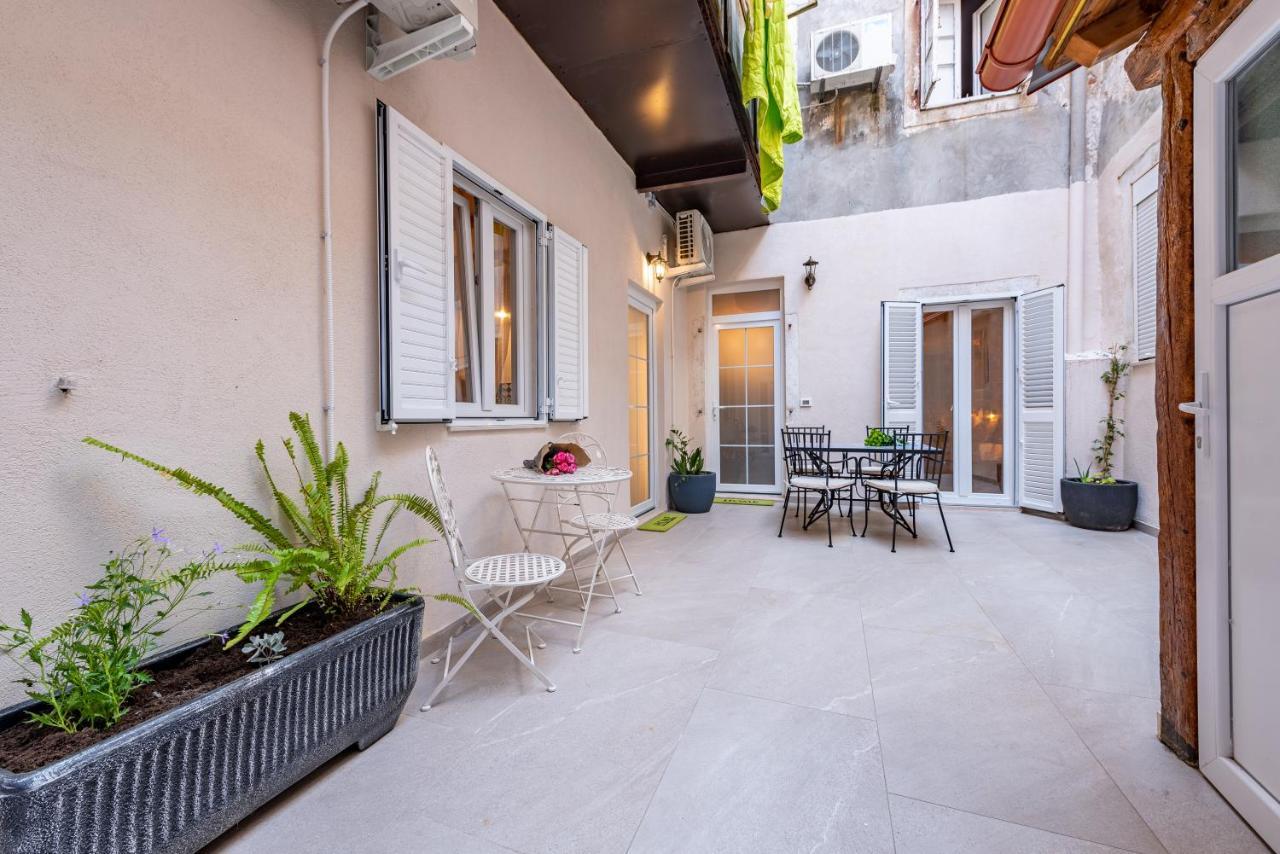 Ferienwohnung Angulus Zadar Exterior foto
